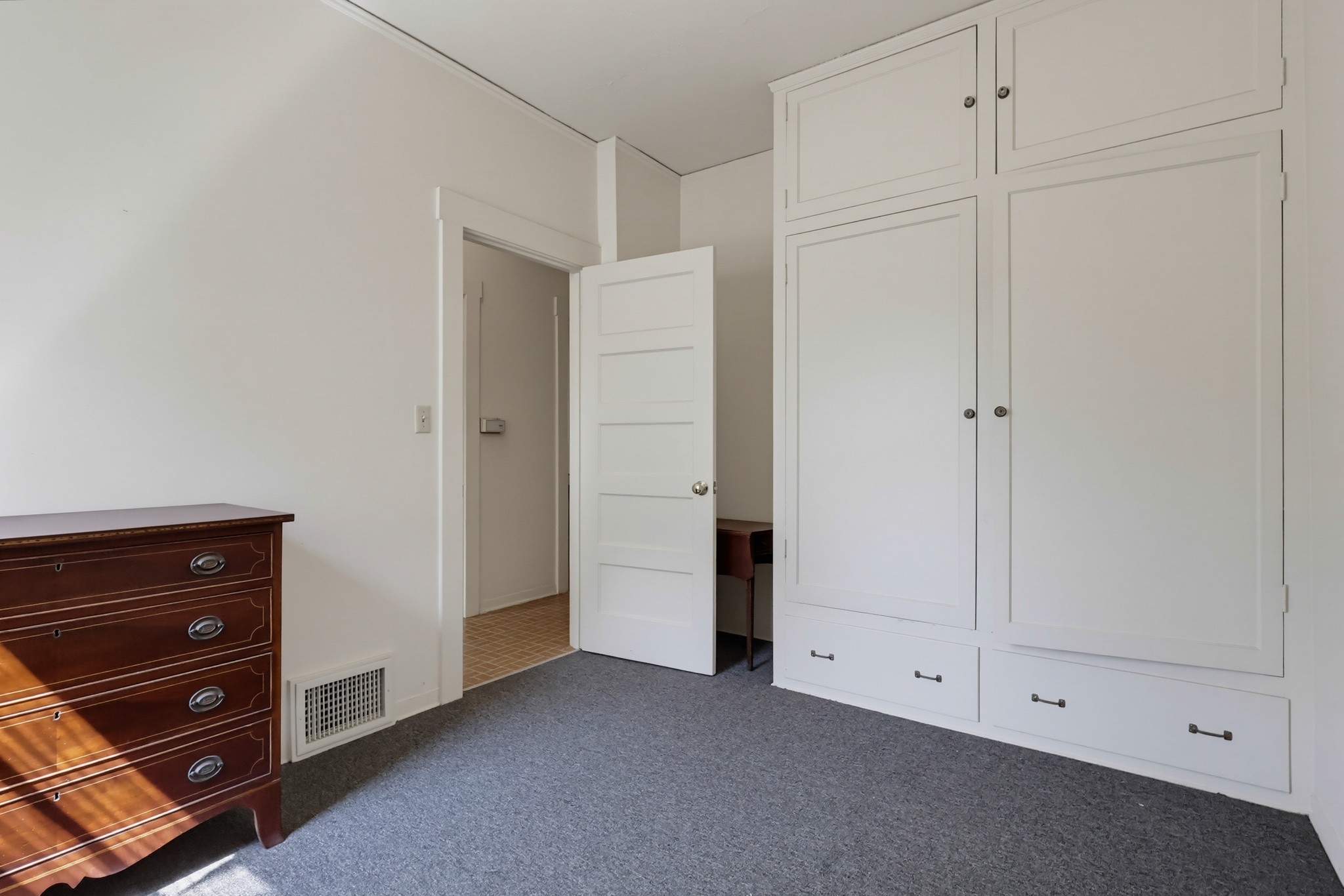 Virtual tour photo 136 of 152 for 520 S Irving Blvd
