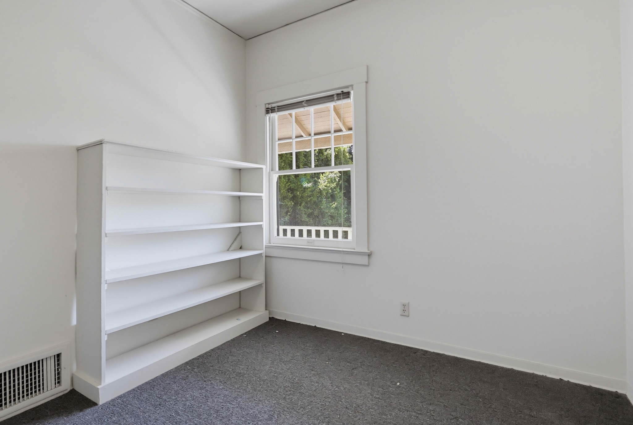 Virtual tour photo 138 of 152 for 520 S Irving Blvd