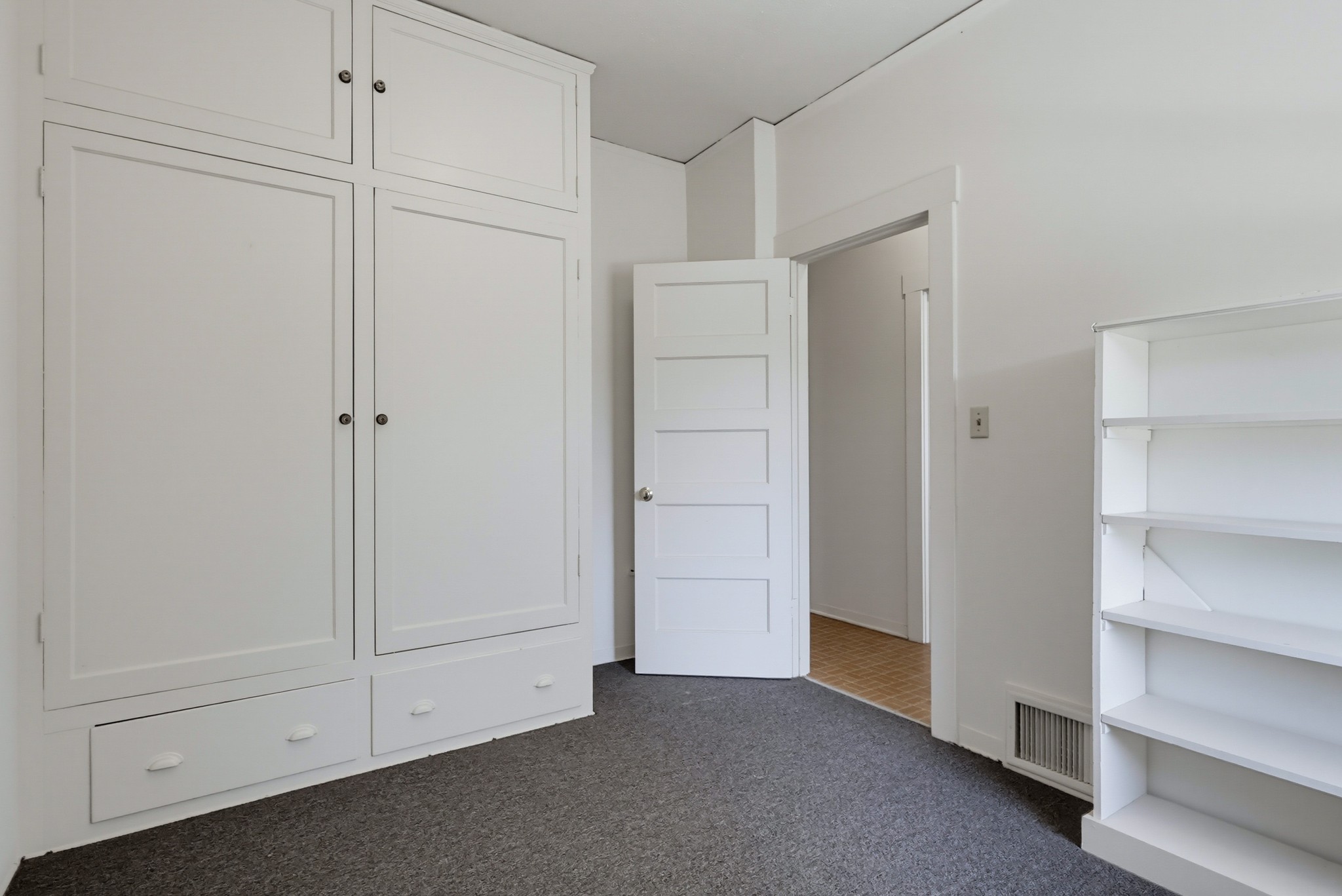 Virtual tour photo 141 of 152 for 520 S Irving Blvd