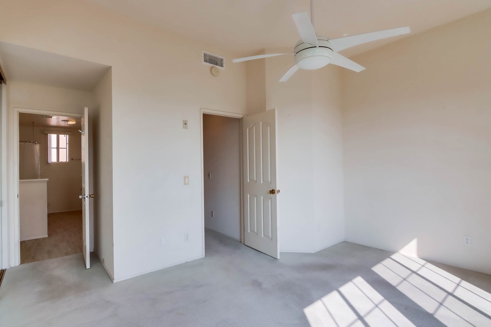 Virtual tour photo 33 of 49 for 521 Arbor Dr
