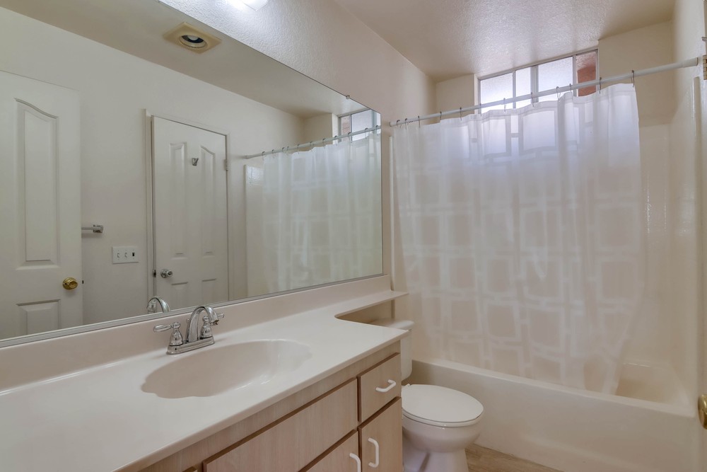 Virtual tour photo 43 of 49 for 521 Arbor Dr