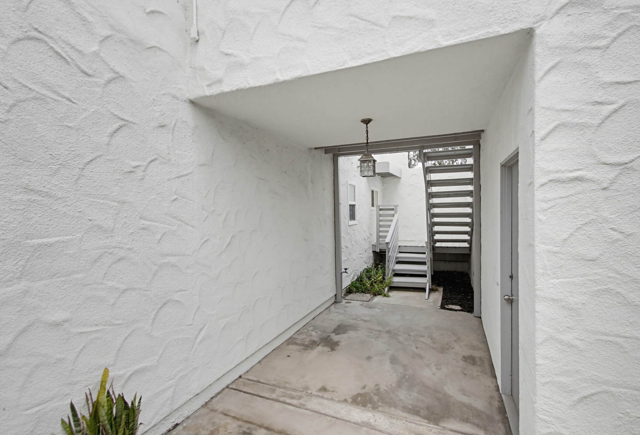 Virtual tour photo 33 of 124 for 521 Arenas St