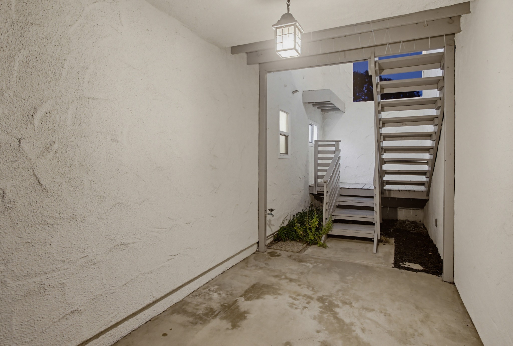 Virtual tour photo 34 of 124 for 521 Arenas St