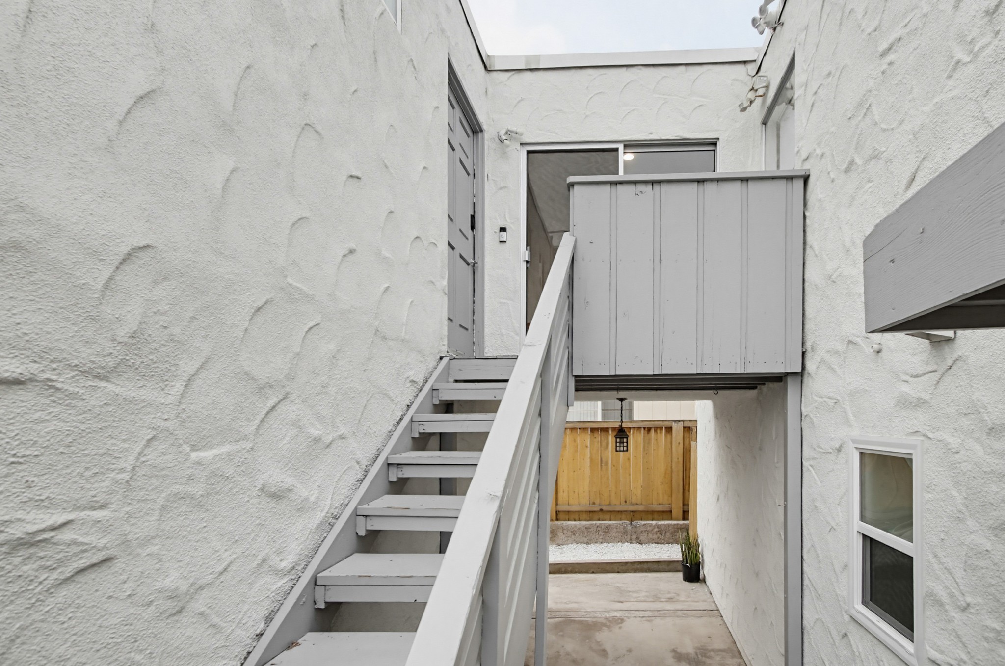 Virtual tour photo 38 of 124 for 521 Arenas St