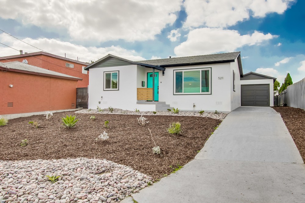 Virtual tour photo 1 of 36 for 5211 San Bernardo Terrace
