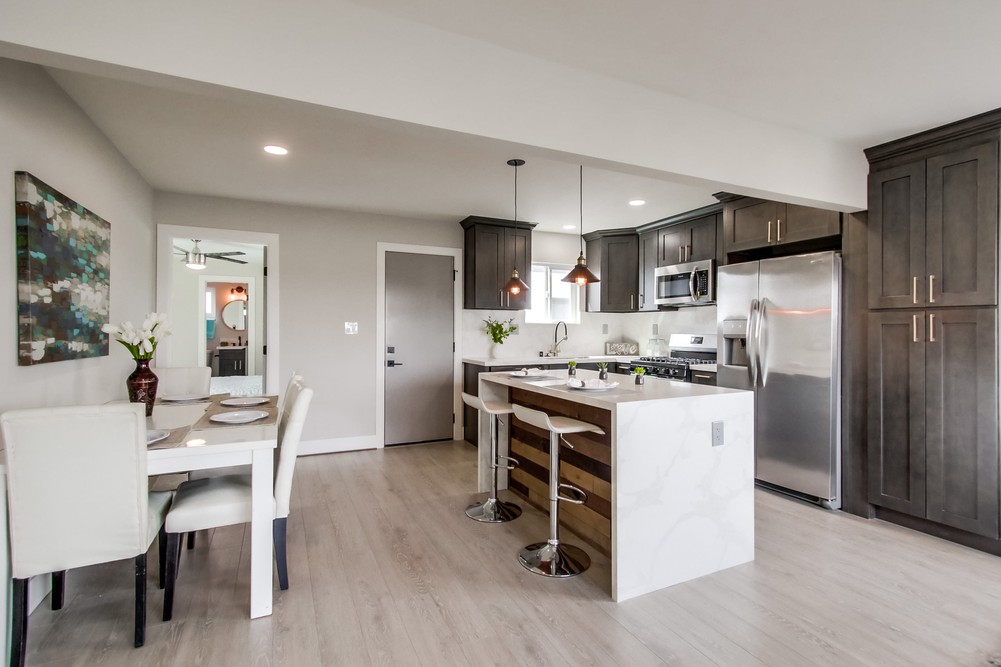 Virtual tour photo 10 of 36 for 5211 San Bernardo Terrace