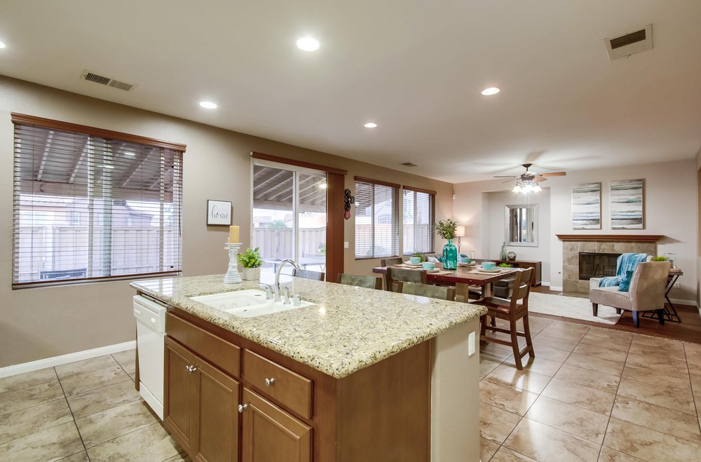Virtual tour photo 25 of 52 for 5212 Sandbar Cove Way