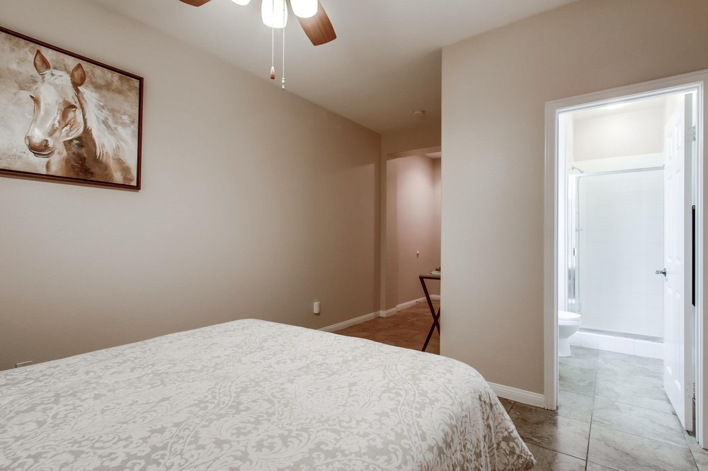 Virtual tour photo 40 of 52 for 5212 Sandbar Cove Way