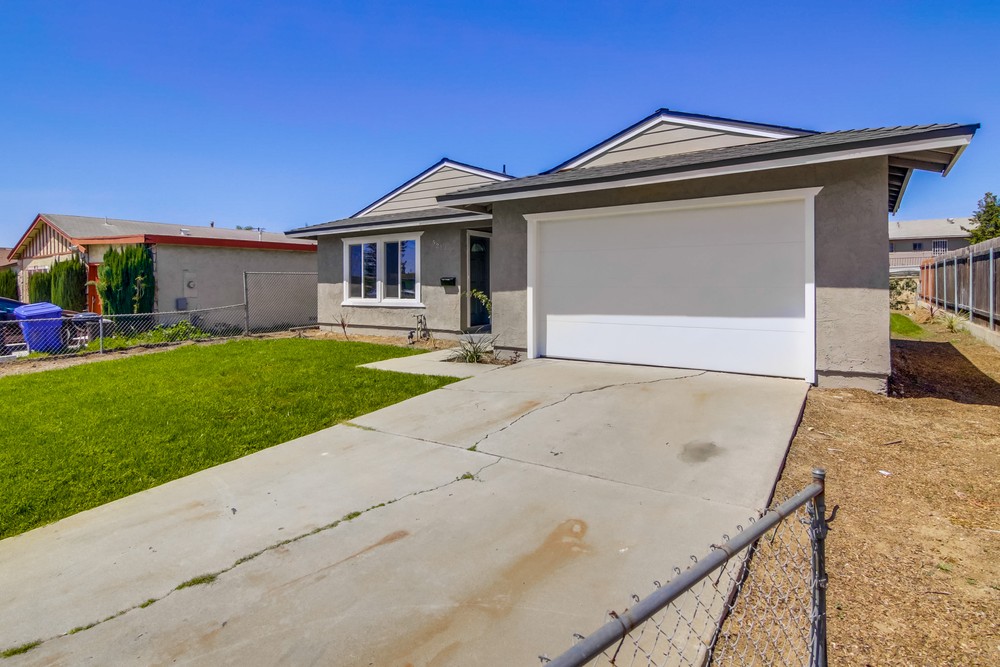 Virtual tour photo 1 of 47 for 5214 Olvera Ave
