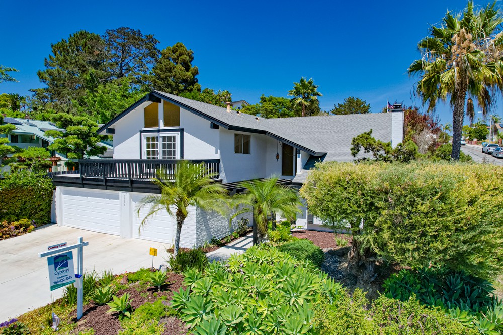 Virtual tour photo 4 of 46 for 5215 Edgeworth Rd