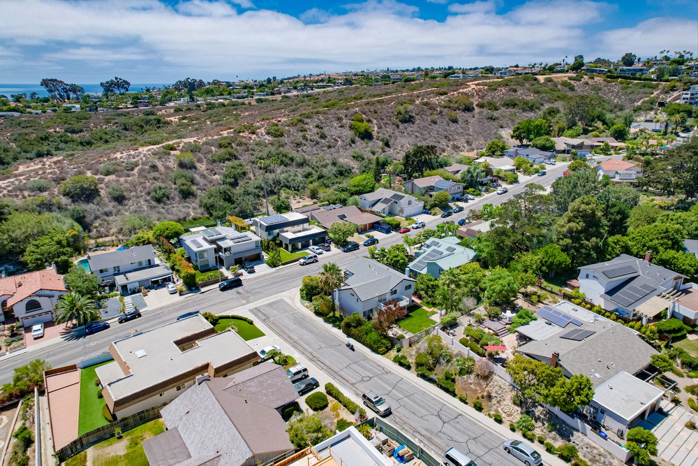 Virtual tour photo 40 of 46 for 5215 Edgeworth Rd