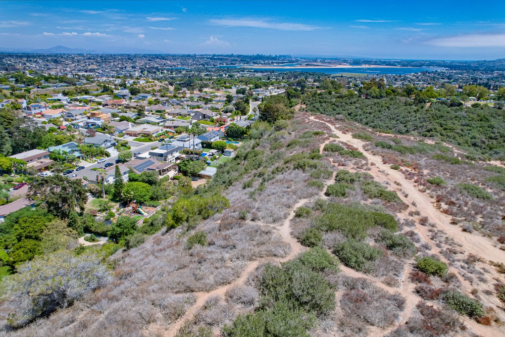 Virtual tour photo 47 of 46 for 5215 Edgeworth Rd