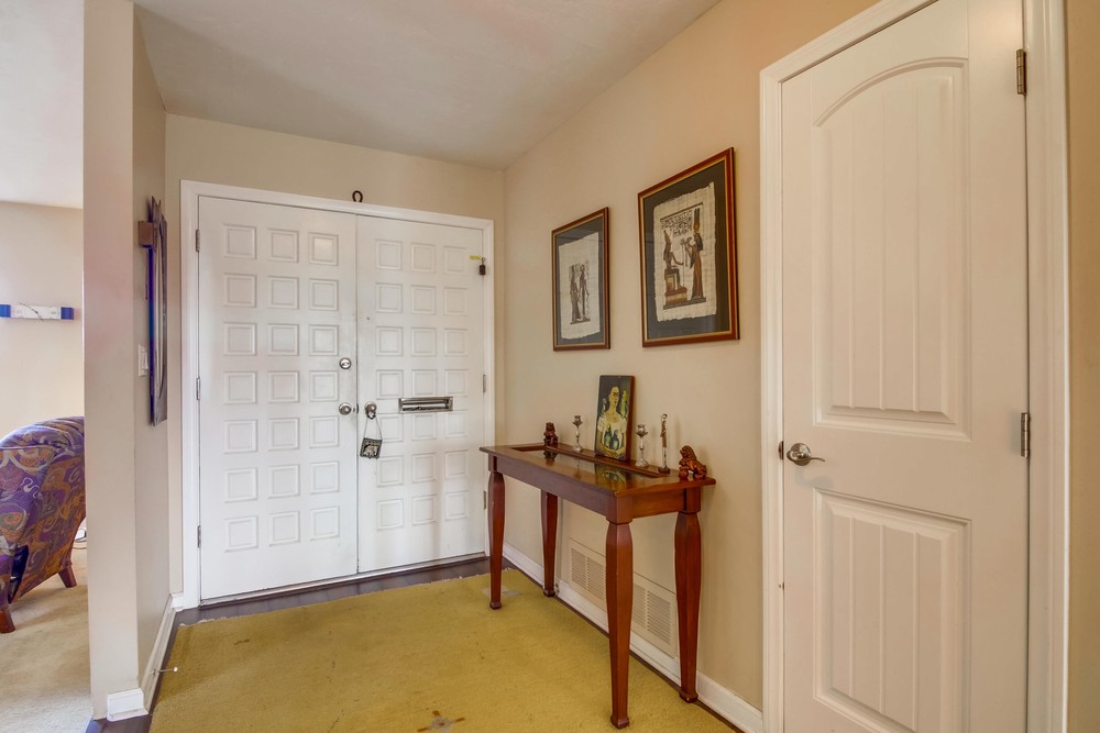 Virtual tour photo 8 of 72 for 5217 Prosperity Ln