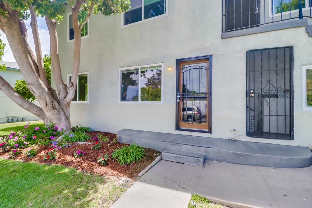 Virtual tour photo 1 of 25 for 5218 Dawes St