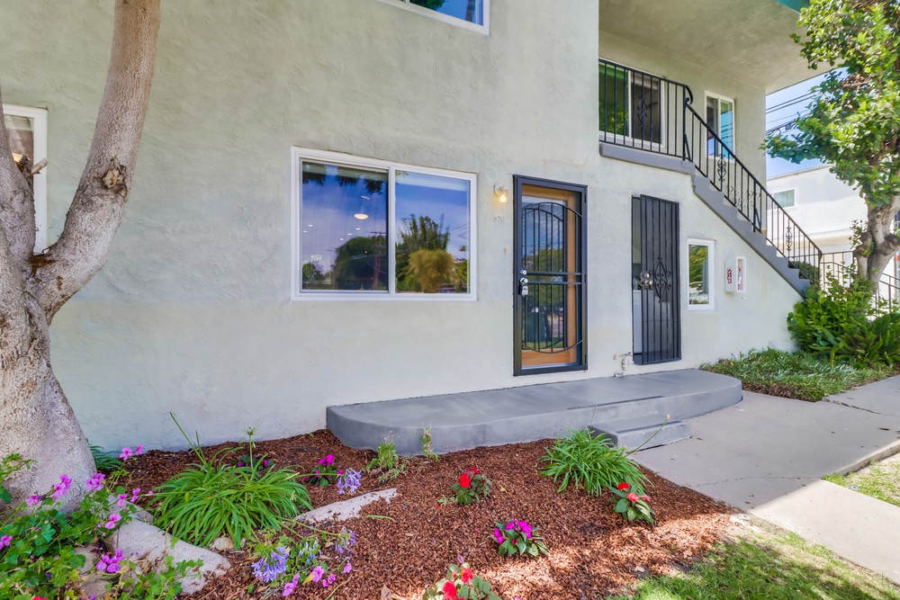 Virtual tour photo 3 of 25 for 5218 Dawes St