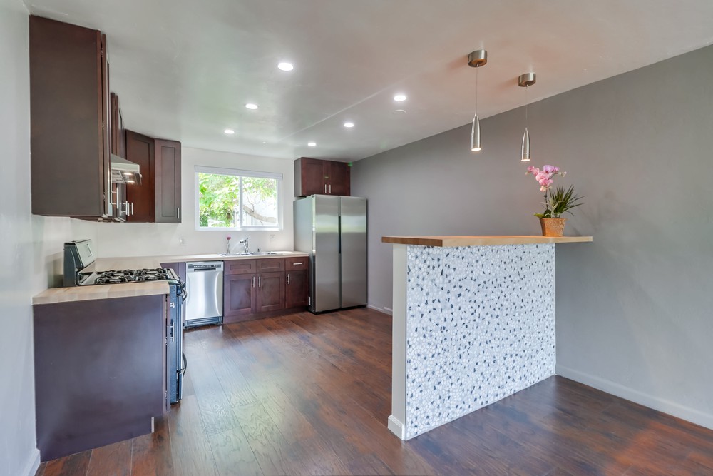 Virtual tour photo 8 of 25 for 5218 Dawes St
