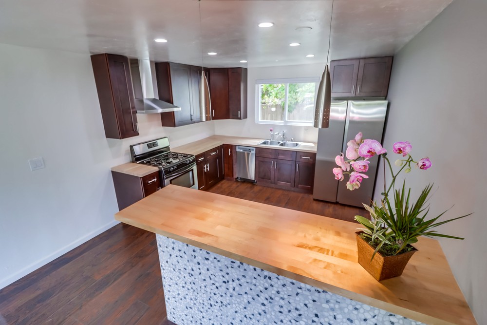Virtual tour photo 9 of 25 for 5218 Dawes St