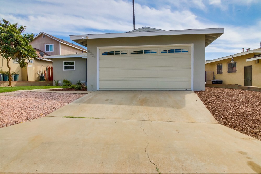 Virtual tour photo 5 of 37 for 5221 Reynolds St