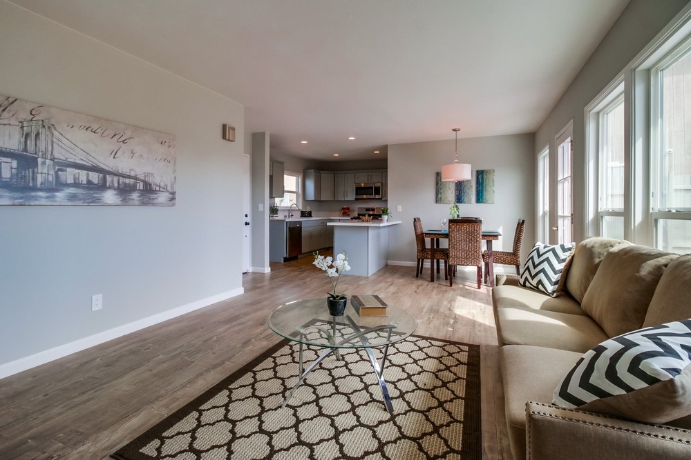 Virtual tour photo 9 of 37 for 5221 Reynolds St