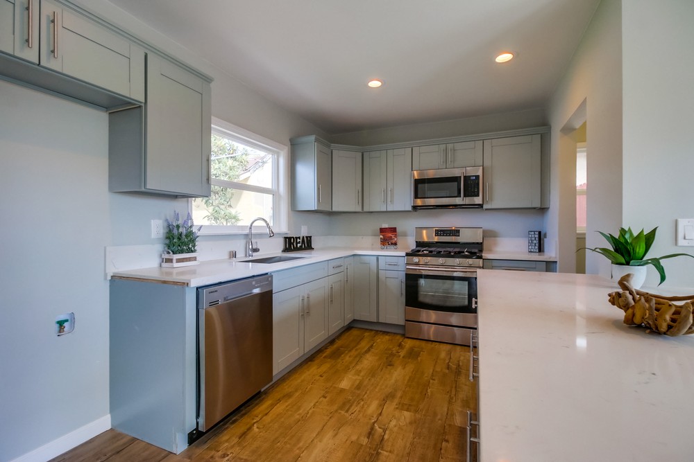 Virtual tour photo 14 of 37 for 5221 Reynolds St