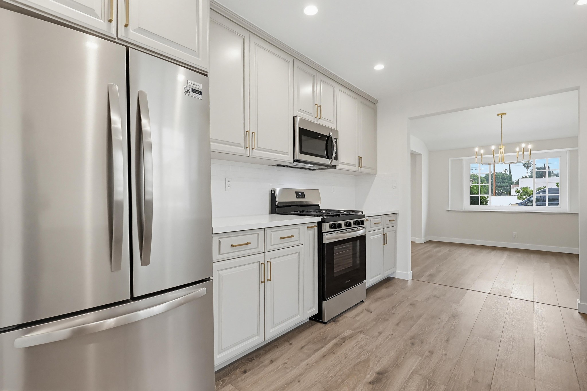 Virtual tour photo 27 of 62 for 5225 Babcock Ave
