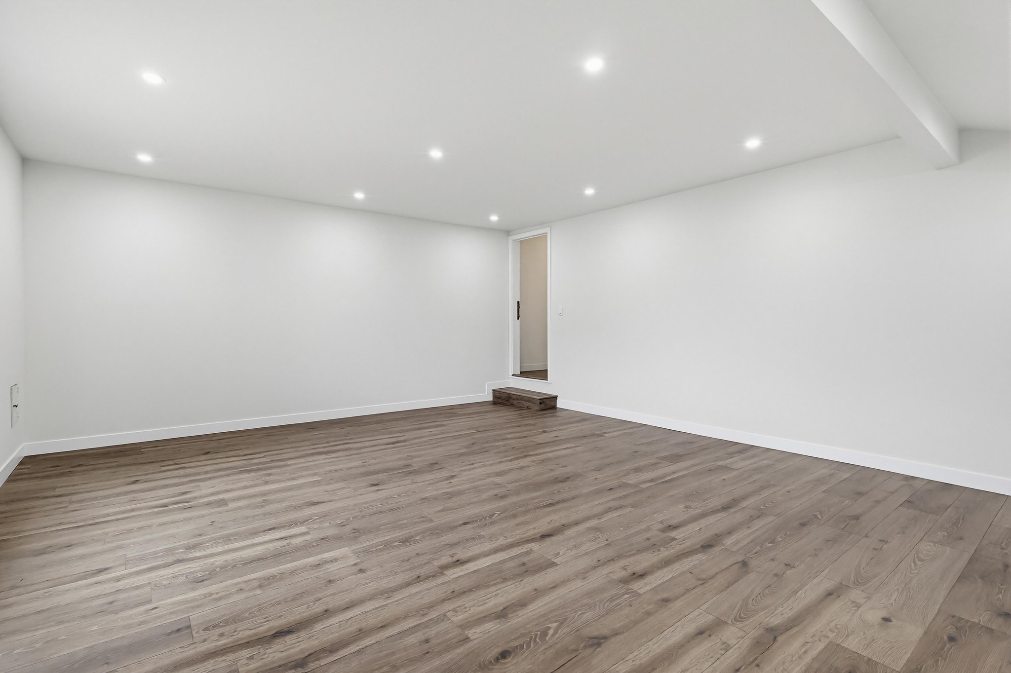 Virtual tour photo 34 of 62 for 5225 Babcock Ave