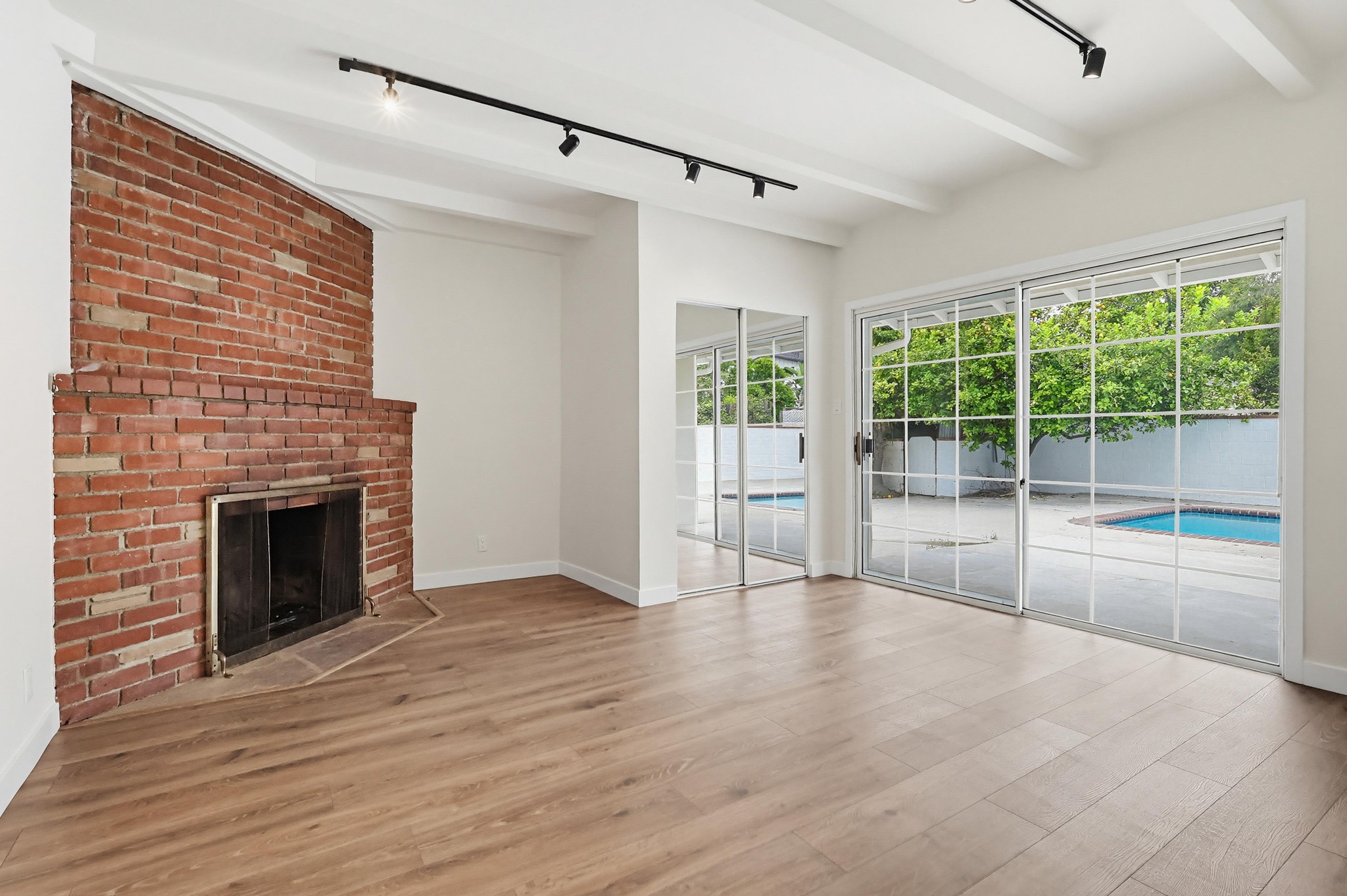 Virtual tour photo 49 of 62 for 5225 Babcock Ave