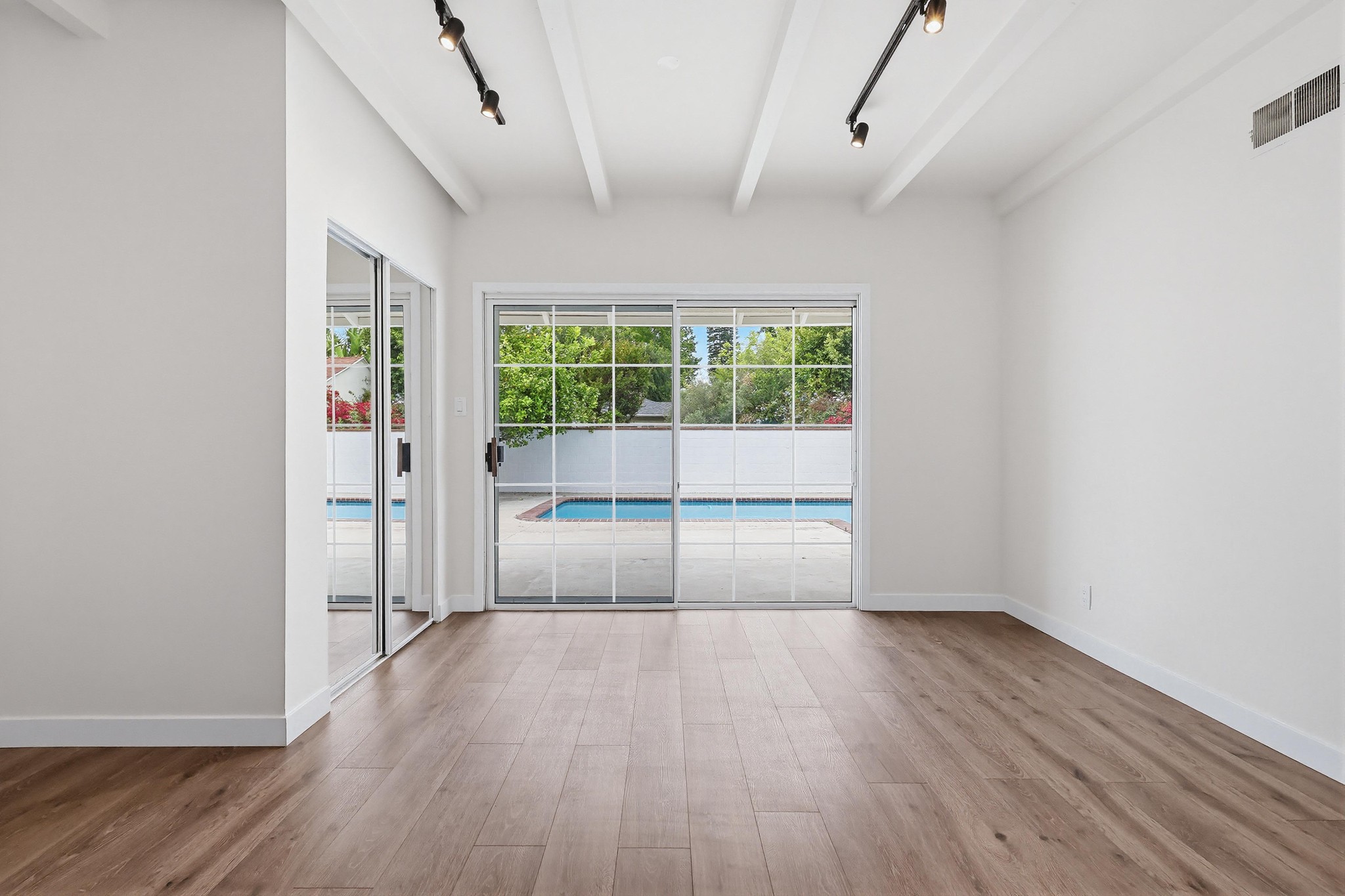 Virtual tour photo 50 of 62 for 5225 Babcock Ave