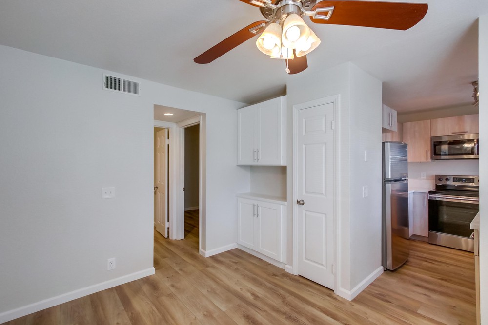 Virtual tour photo 11 of 34 for 5228 Cass St #1
