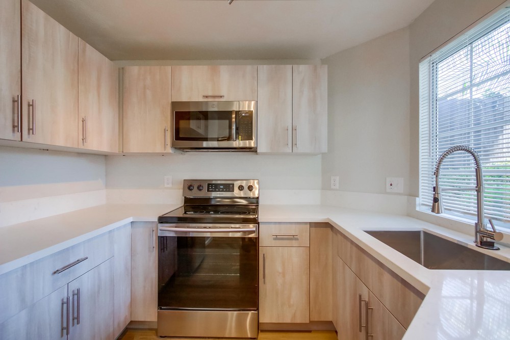 Virtual tour photo 15 of 34 for 5228 Cass St #1