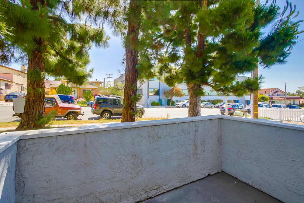 Virtual tour photo 19 of 34 for 5228 Cass St #1