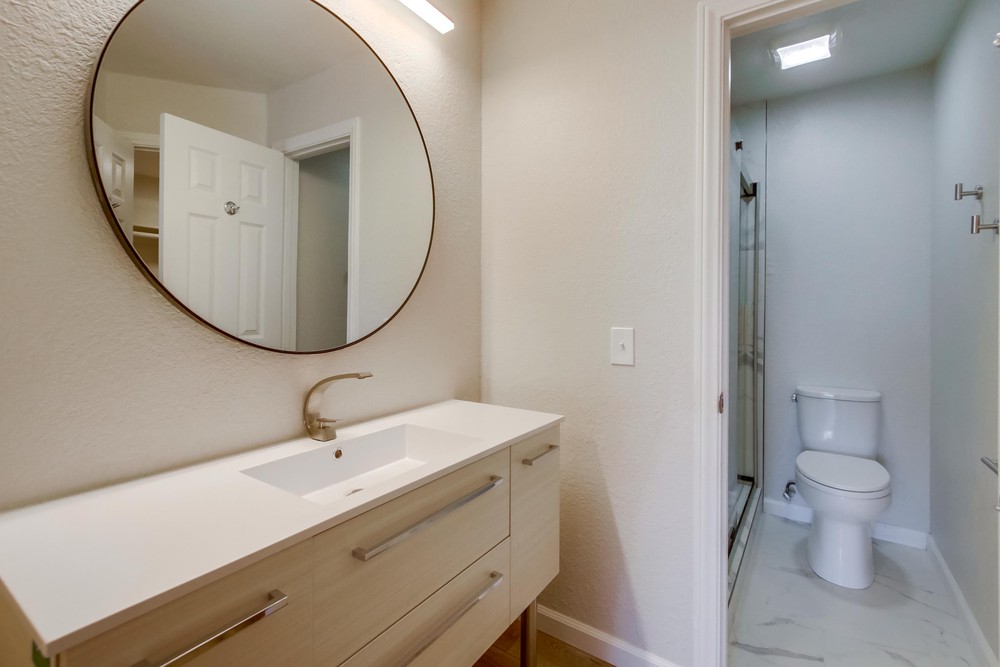 Virtual tour photo 26 of 34 for 5228 Cass St #1
