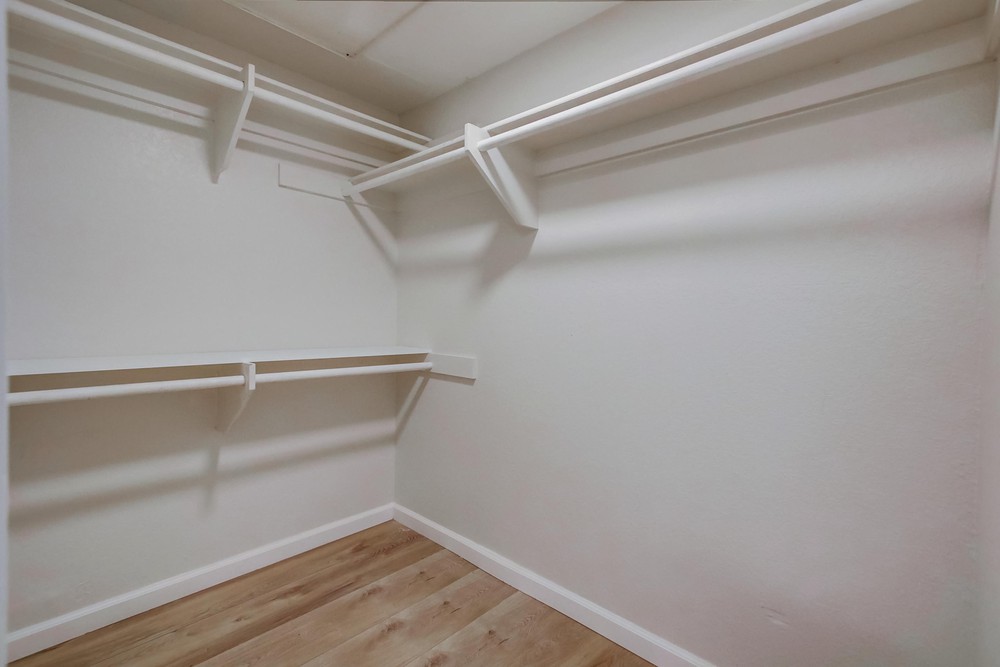 Virtual tour photo 28 of 34 for 5228 Cass St #1