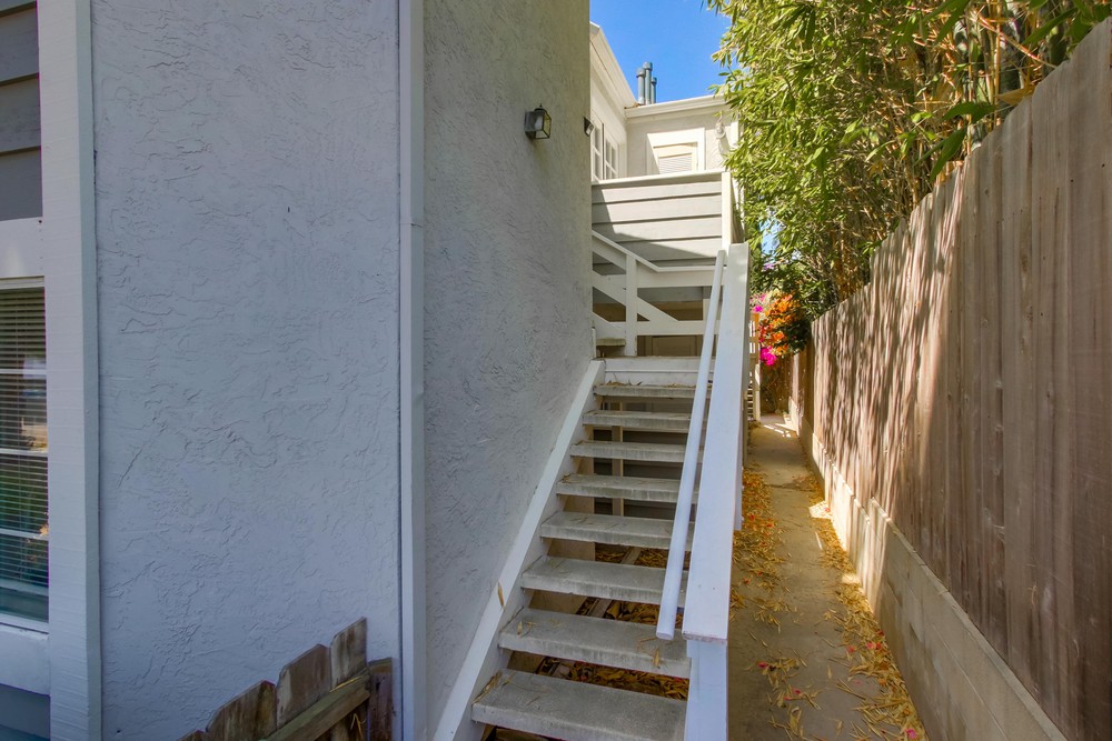 Virtual tour photo 1 of 38 for 5228 Cass St #3