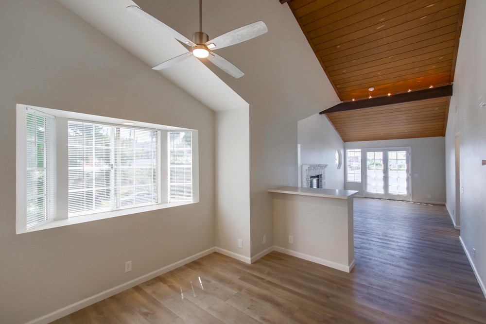Virtual tour photo 4 of 38 for 5228 Cass St #3