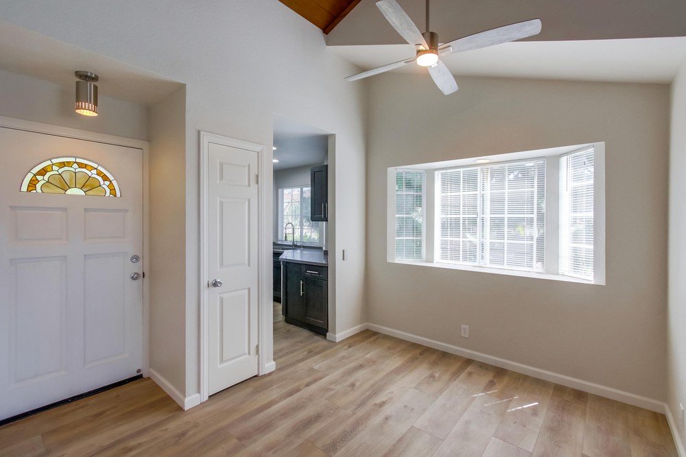 Virtual tour photo 5 of 38 for 5228 Cass St #3