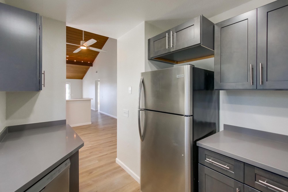 Virtual tour photo 16 of 38 for 5228 Cass St #3