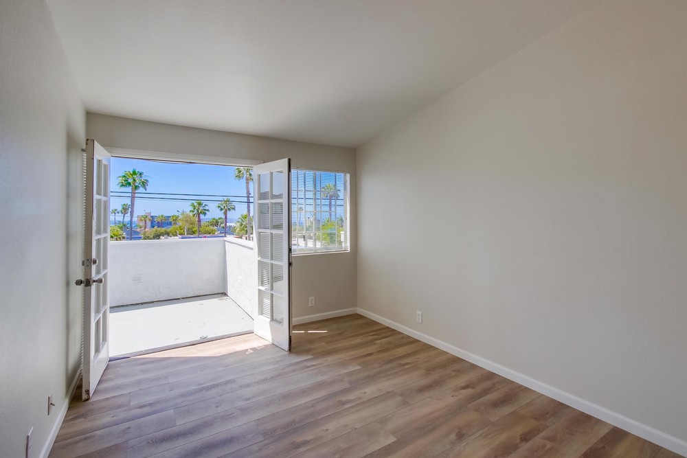 Virtual tour photo 20 of 38 for 5228 Cass St #3