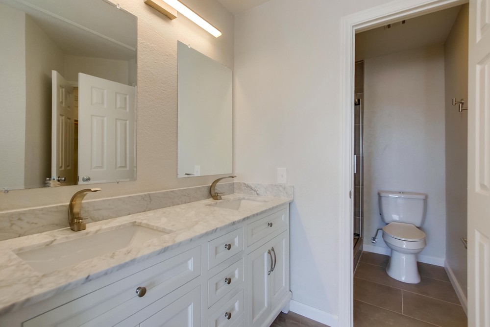 Virtual tour photo 25 of 38 for 5228 Cass St #3