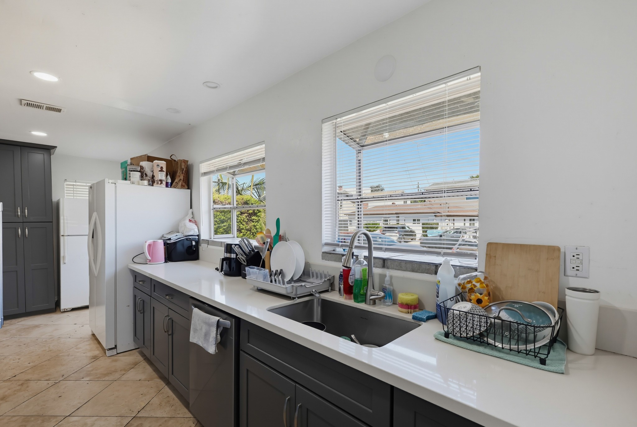 Virtual tour photo 18 of 50 for 5230 Tipton St