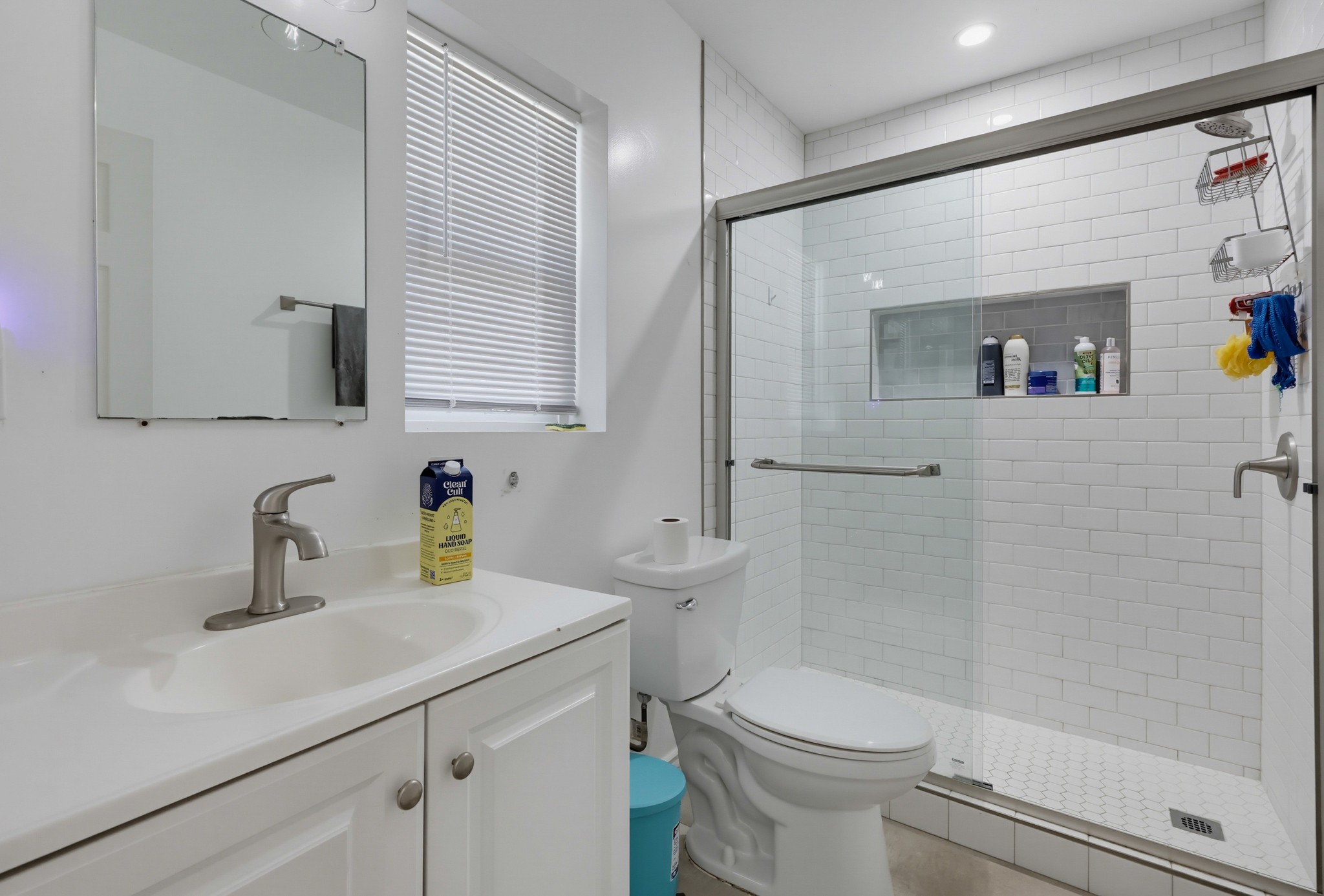 Virtual tour photo 29 of 50 for 5230 Tipton St