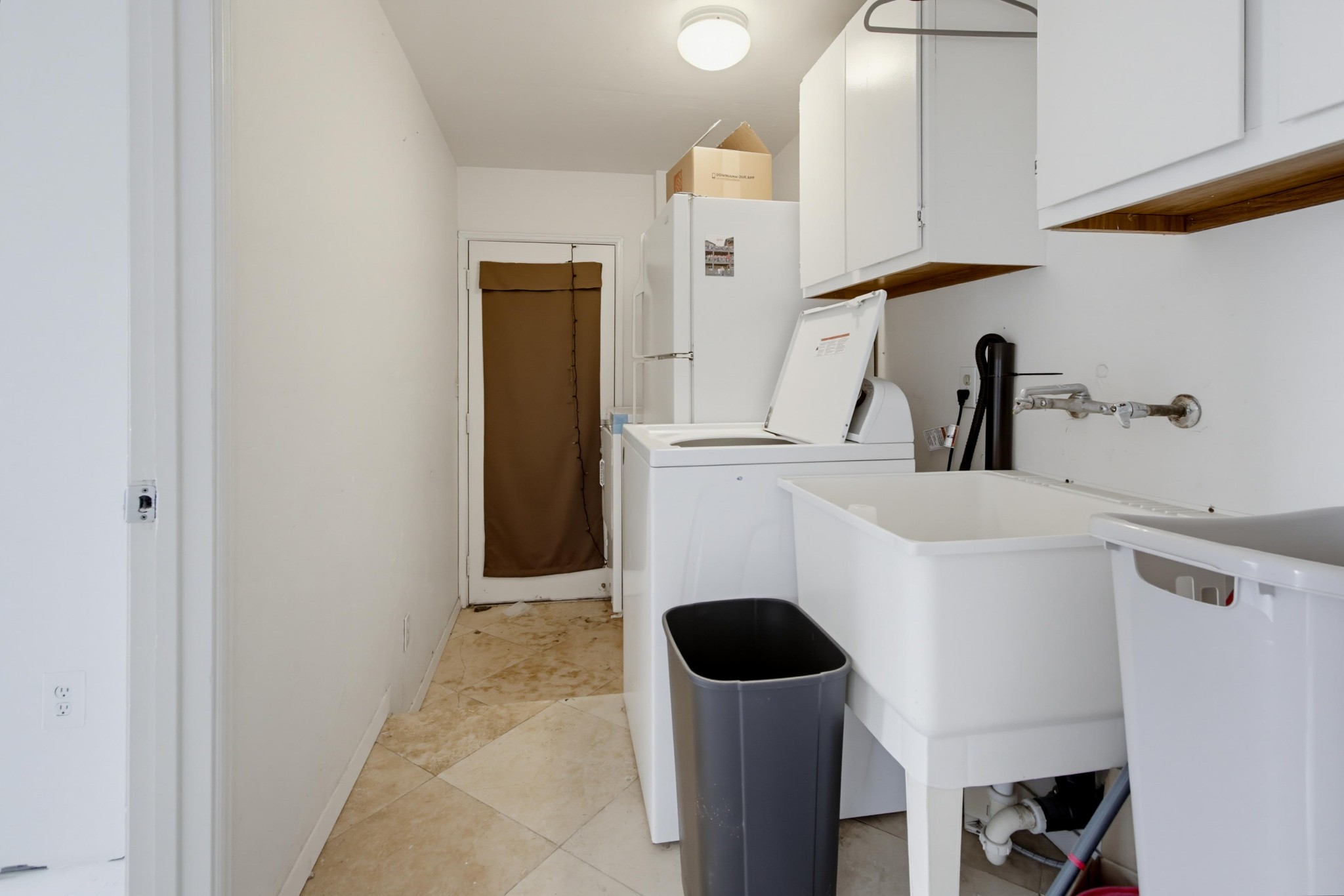 Virtual tour photo 14 of 41 for 5230 Tipton St