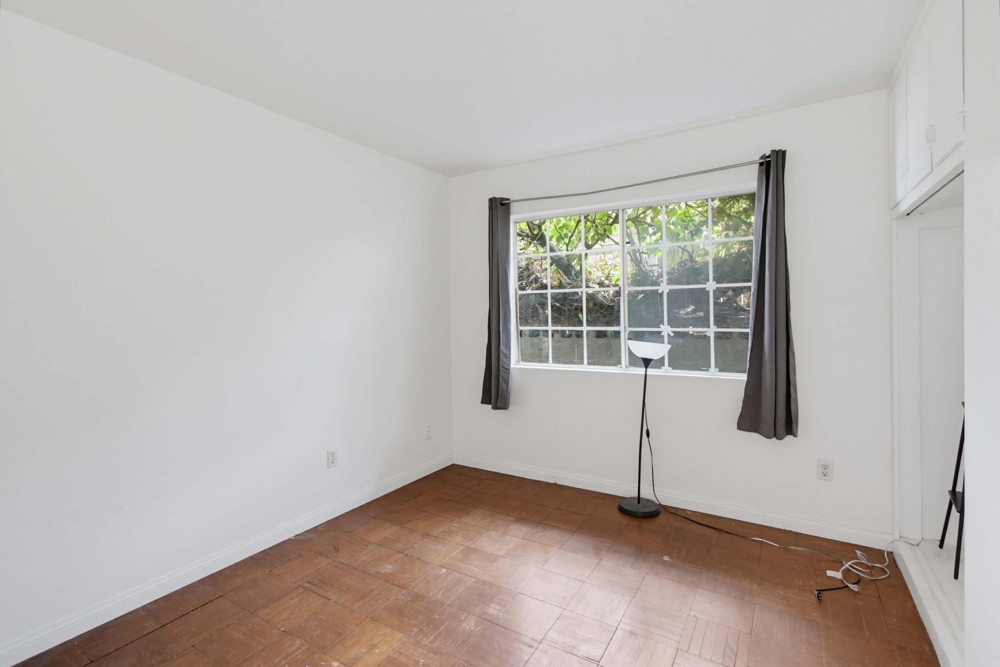 Virtual tour photo 16 of 41 for 5230 Tipton St
