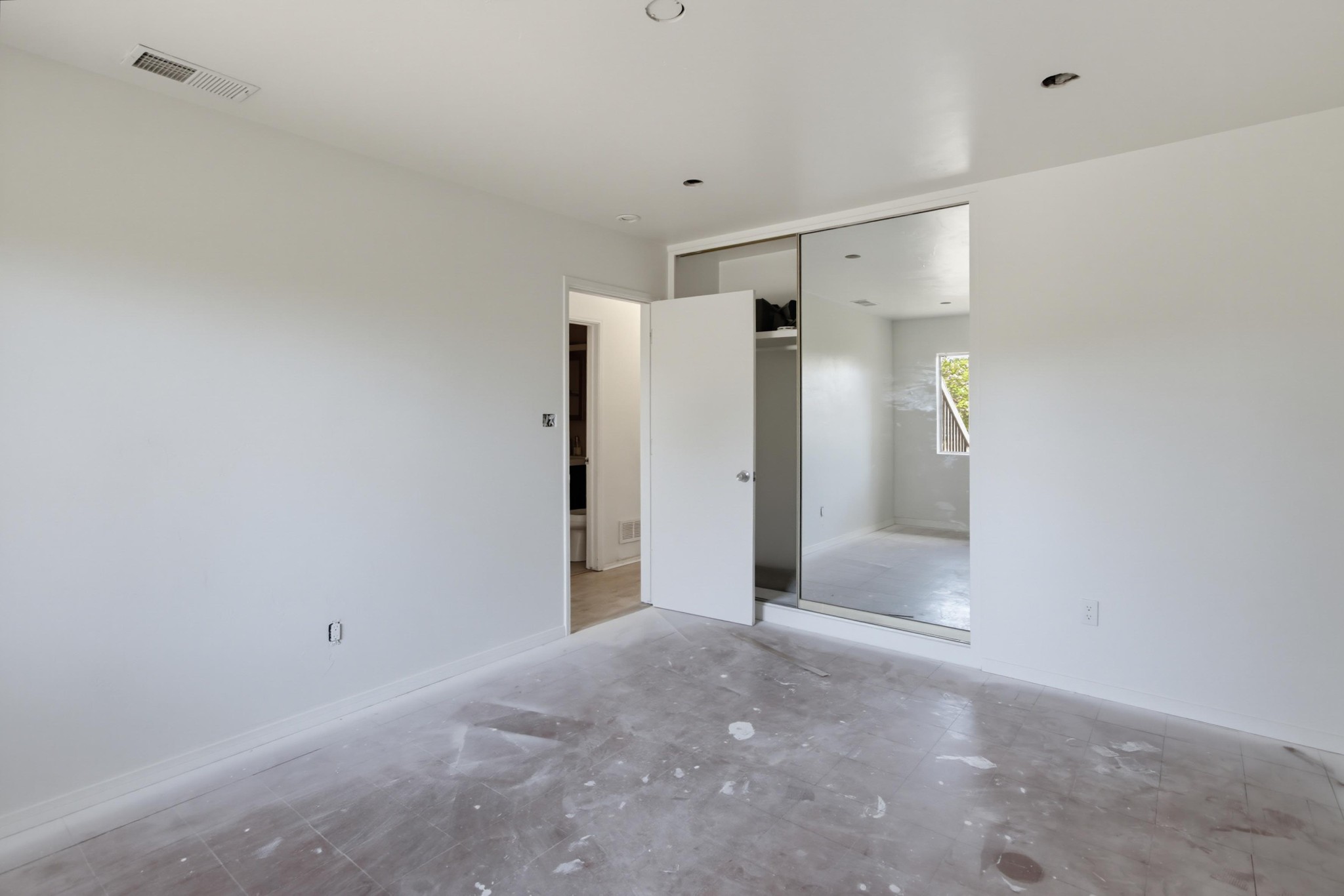 Virtual tour photo 20 of 41 for 5230 Tipton St