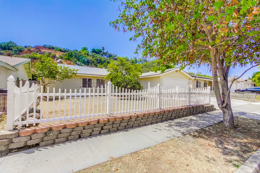 Virtual tour photo 4 of 45 for 5231 Auburn Dr