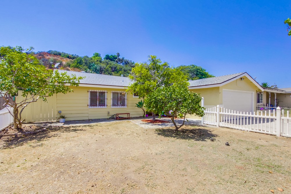 Virtual tour photo 5 of 45 for 5231 Auburn Dr