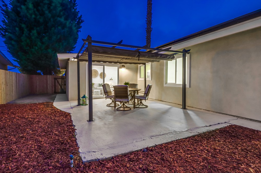 Virtual tour photo 11 of 71 for 5231 Channing St