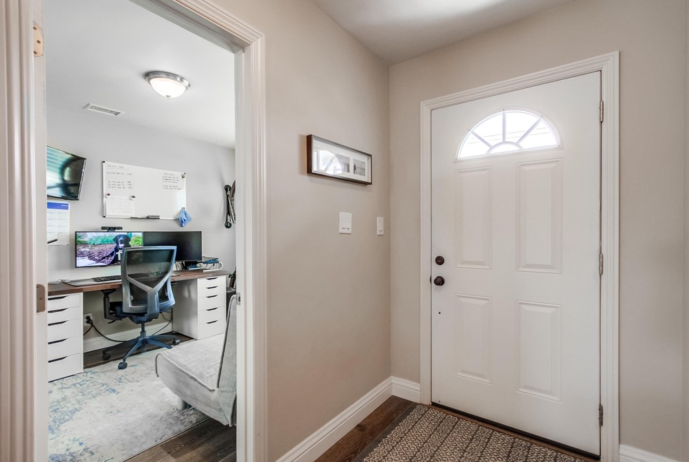 Virtual tour photo 9 of 57 for 5231 Jamestown Rd