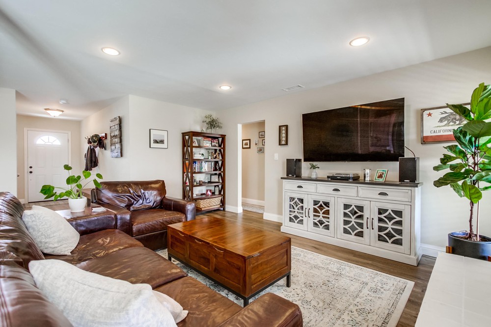 Virtual tour photo 15 of 57 for 5231 Jamestown Rd