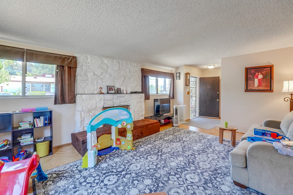Virtual tour photo 8 of 42 for 5332 Prosperity Ln